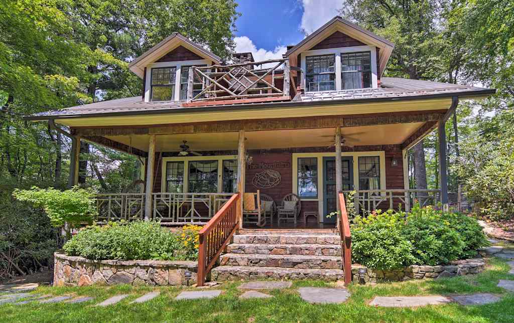 Beautiful Banner Elk Home W Mountain Views Decks