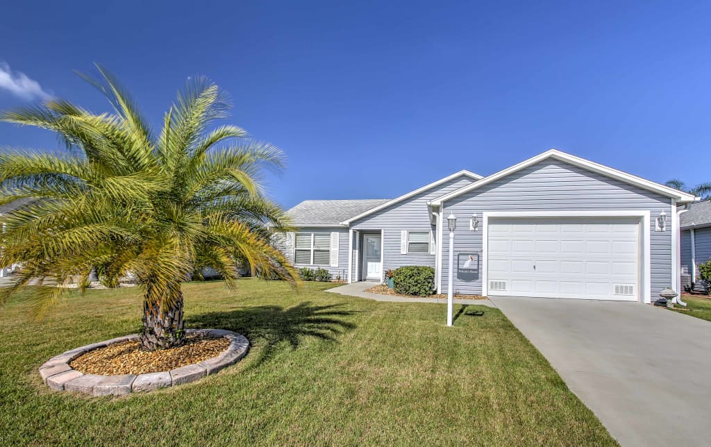 The Village Of Sanibel Cottage W Enclosed Lanai