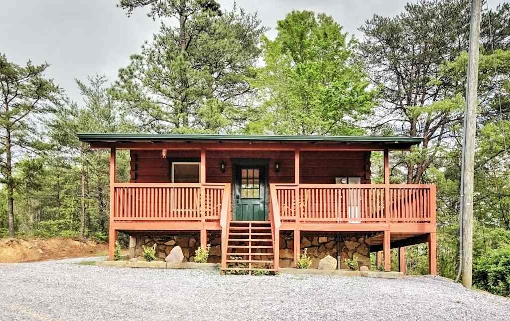 Studio Log Cabin In Sevierville W Private Hot Tub