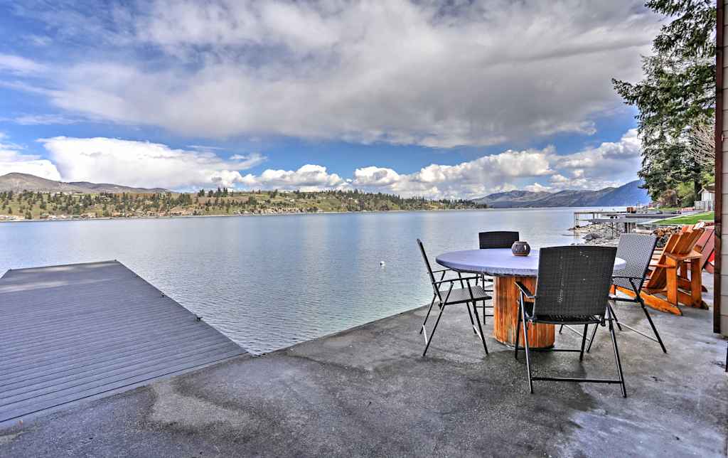 Lake Chelan Home W Kayaks Dock Stunning Views