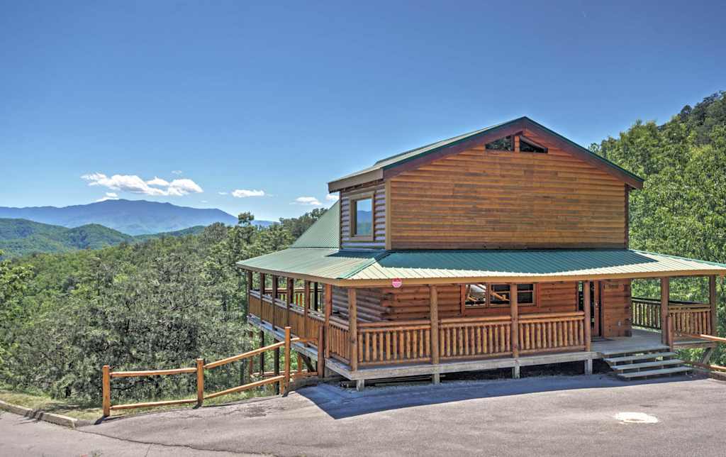 Peaceful Sevierville Cabin W 3 Decks Mtn Views