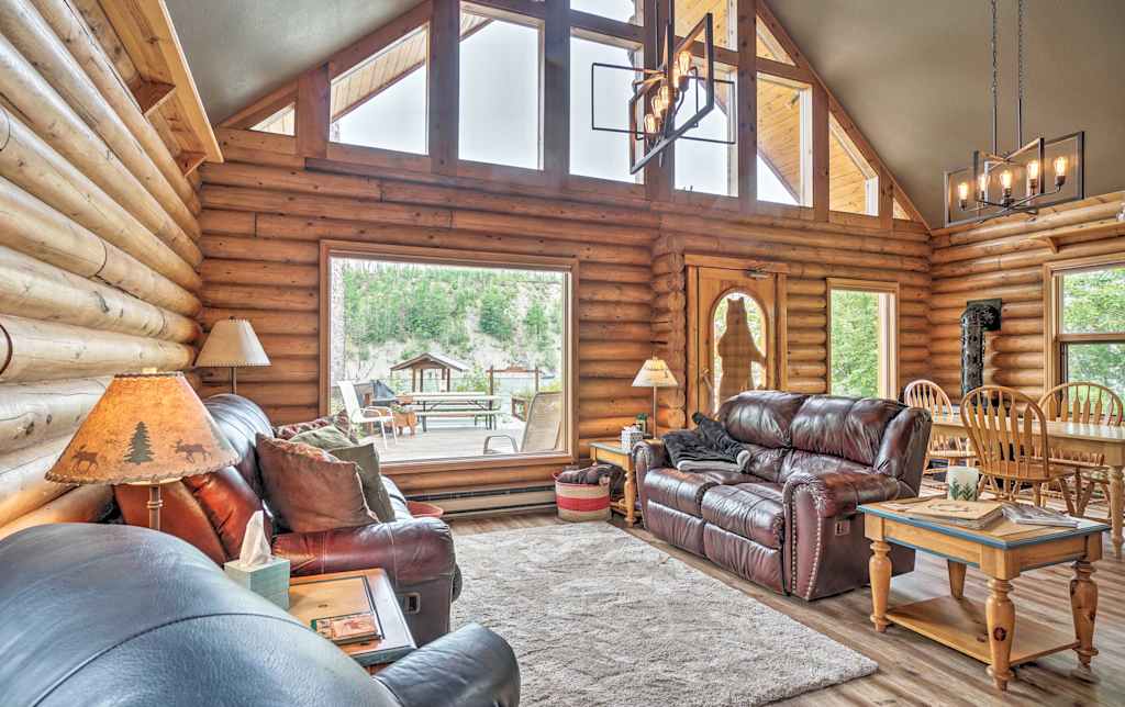 Soldotna Fishing Lodges W Dock On Kenai River