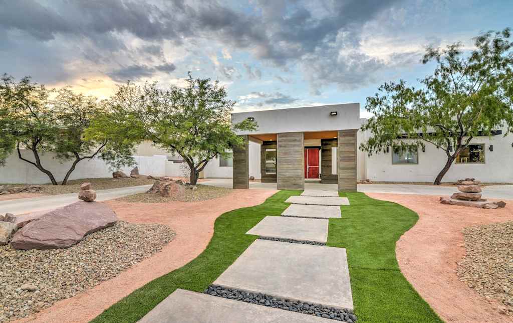 Luxury Las Vegas House W Pool 20 Min From Strip