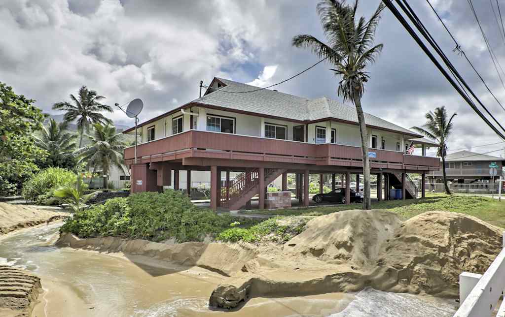 Modern Hauula Seaside Haven On East Oahu Shores