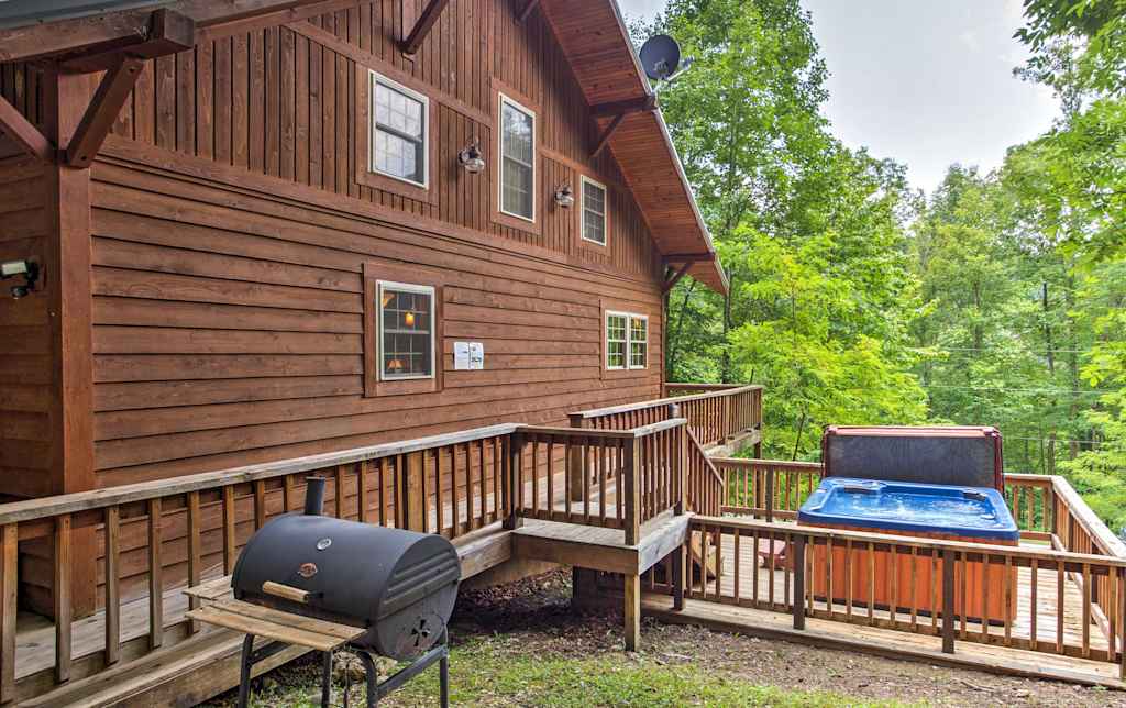 2br Red River Gorge Mane Stay Cabin W Hot Tub