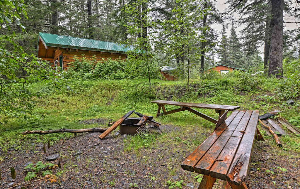 Seward Studio Cabin Near Salmon Creek Hiking