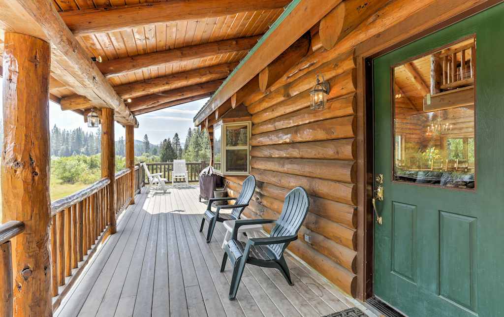 Log Home On 40 Private Acres By Mt Shasta Ski Park