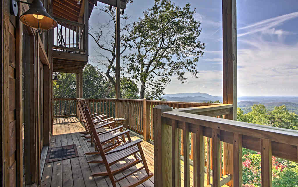 Gatlinburg Cabin W Hot Tub Remarkable Views