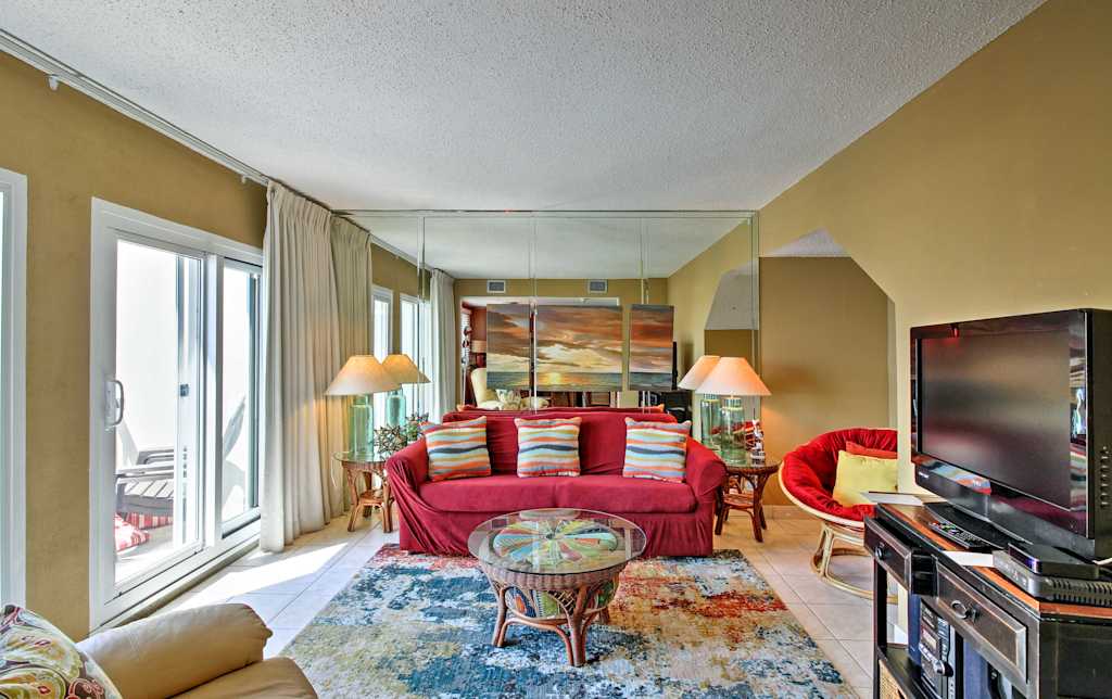 Bright Panama City Beach Condo W Ocean Views