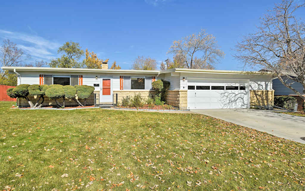 Updated Colorado Springs Home W Yard Mtn Views