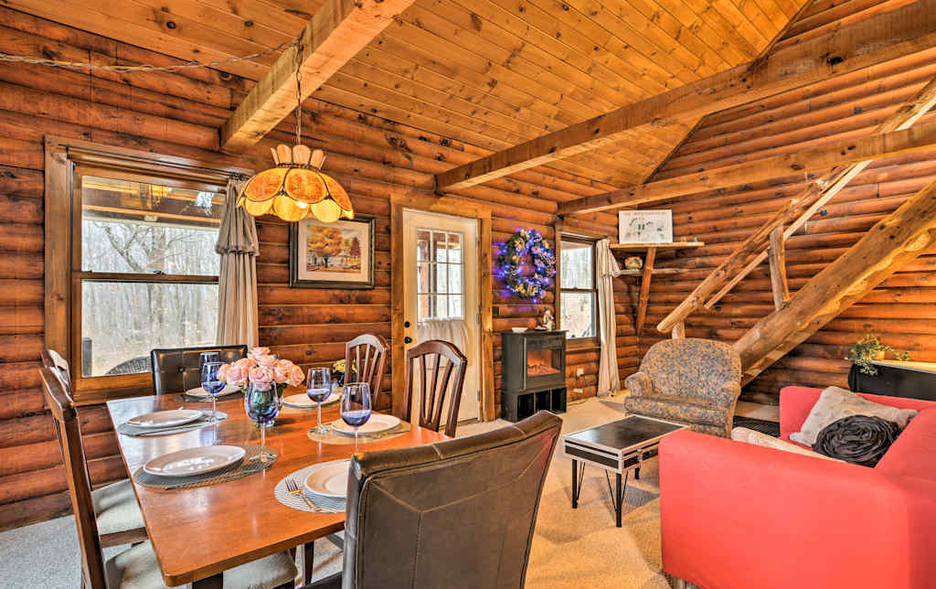 Cozy Log Cabin W Patio Near Ellicottville Skiing