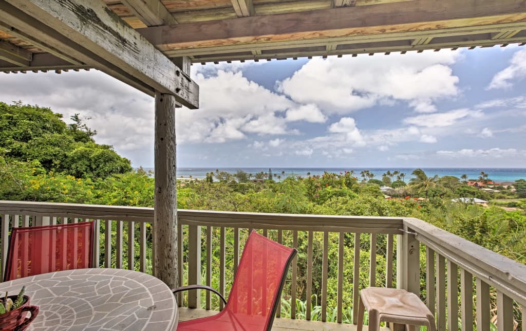 North Shore Cottage W Views Walk To Sunset Beach