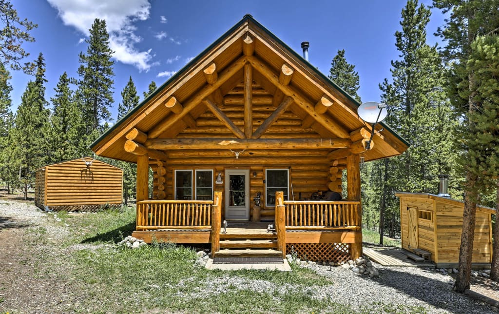 Stunning Log Cabin With Sauna And Sleeping Loft