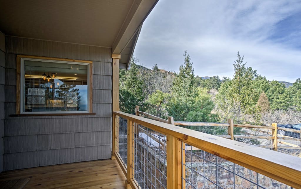 Colorado Springs Home Near The Broadmoor Zoo