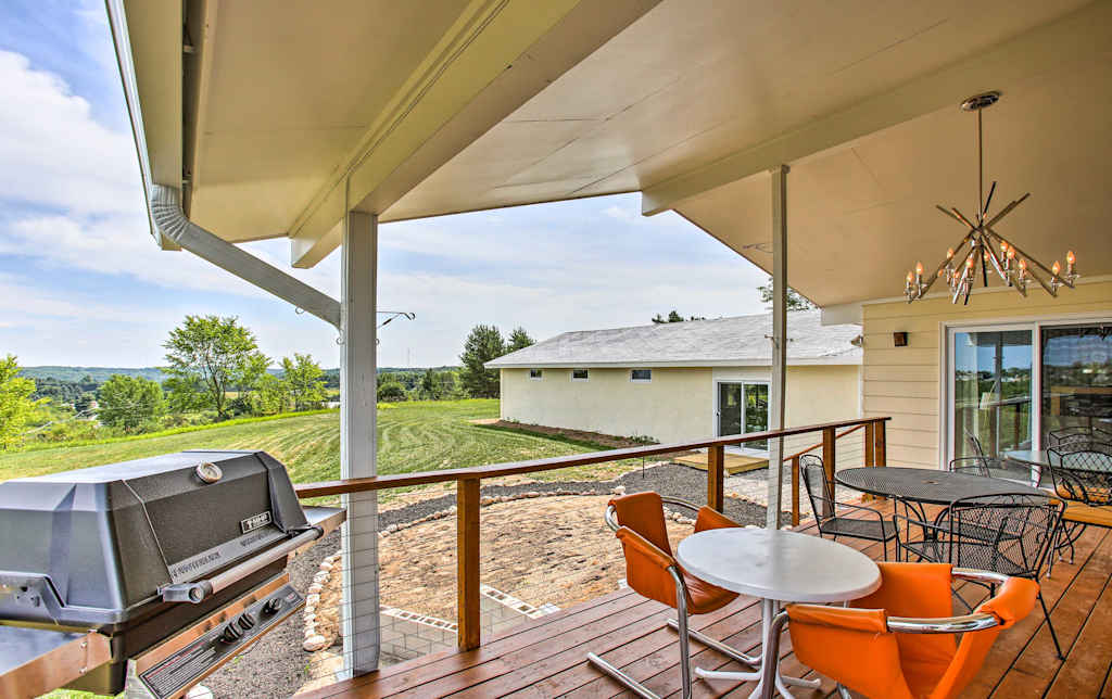 70 S Themed Traverse City Home W Hot Tub