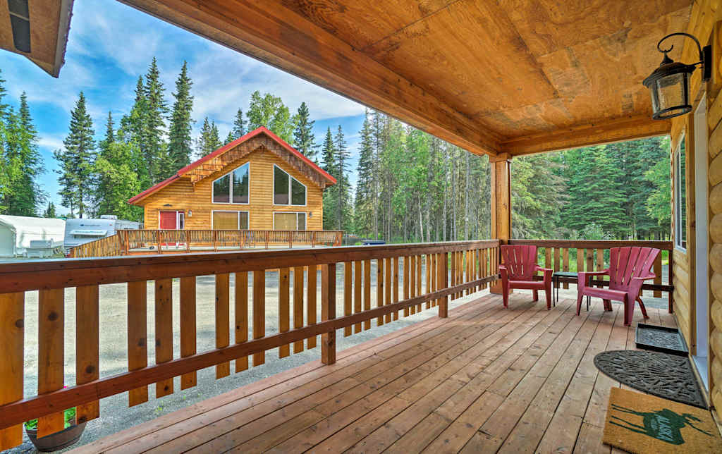 Townhome Near Kenai River W Deck Fire Pit
