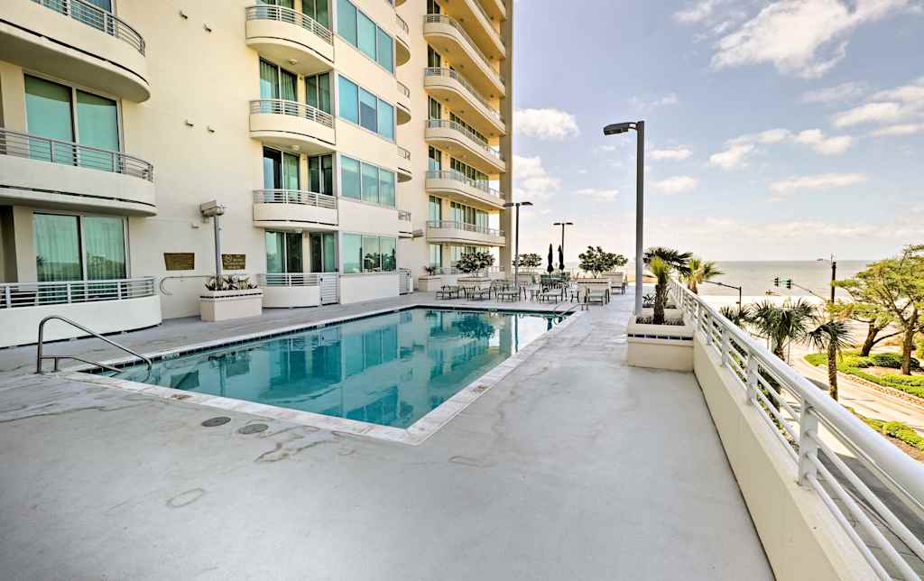 Beachfront Biloxi Condo W Balcony Gulf Views