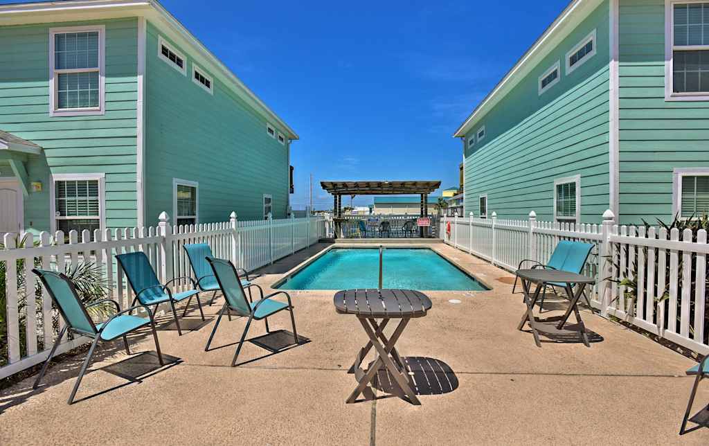 Port Aransas Condo W On Site Pool Evolve Vacation Rental