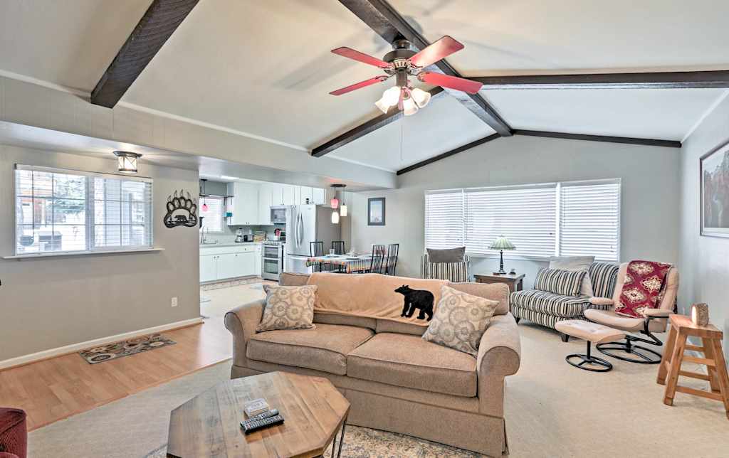 New South Lake Tahoe Home W Forest View Near Beach