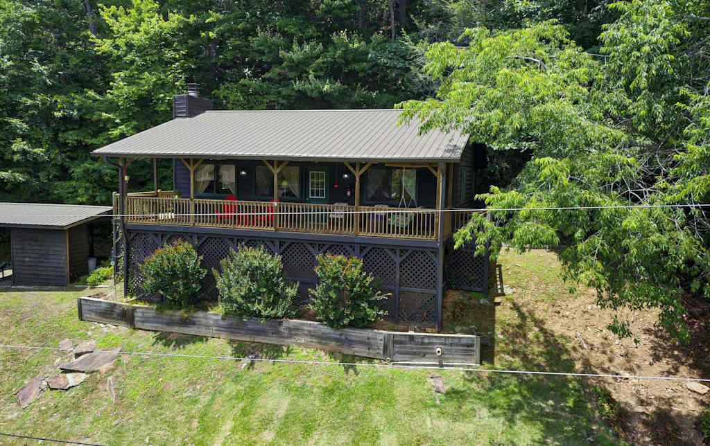 Otter Cottage Riverfront Trailside Murphy Cabin