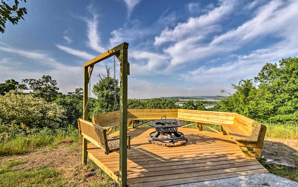Lamar Cabin Deck W Hot Tub Lake Mtn Views