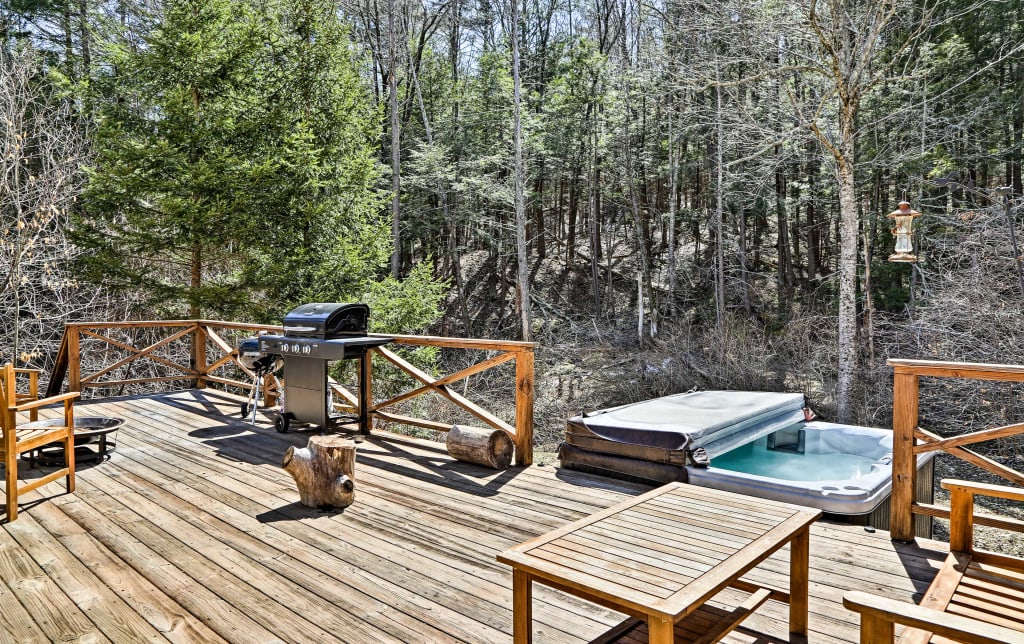 Rustic Home W Hot Tub Fireplace In Catskill Mtns