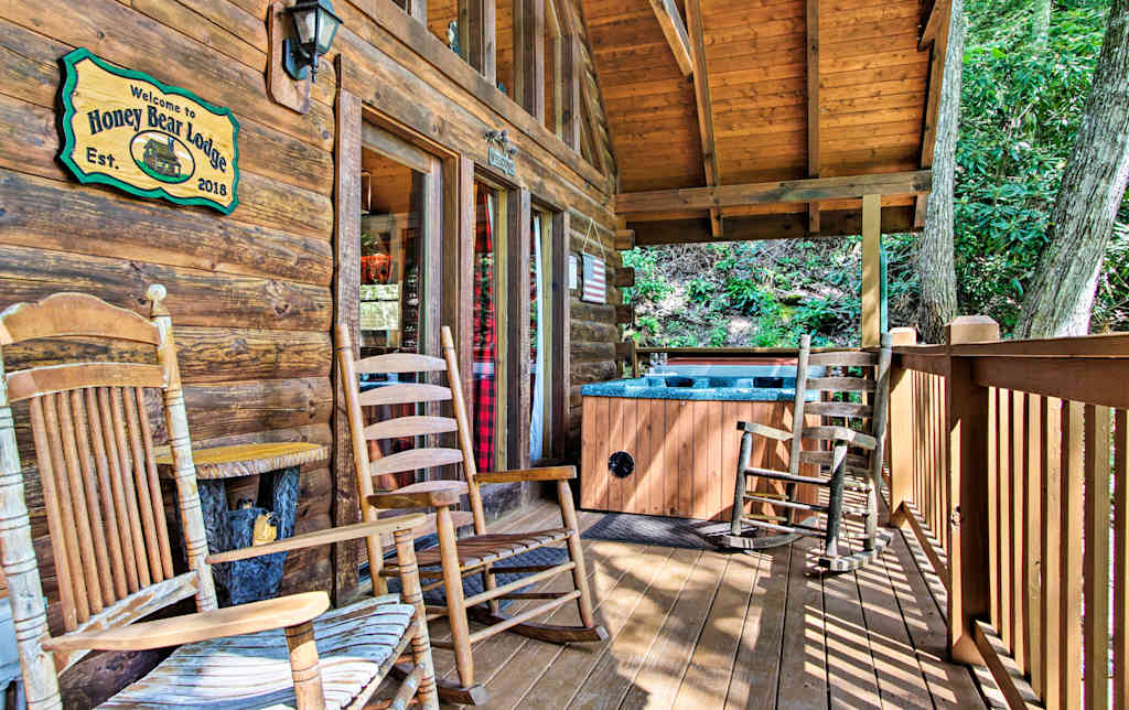 Honey Bear Lodge Gatlinburg Resort Cabin W Spa