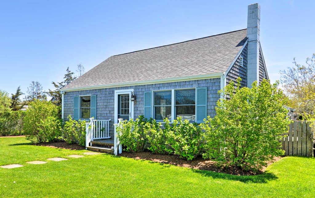 New Nantucket Cottage Retreat W Pool Hot Tub