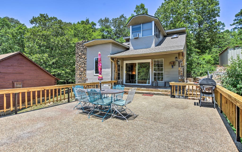 New Waterfront Hot Springs Cabin W Deck Dock