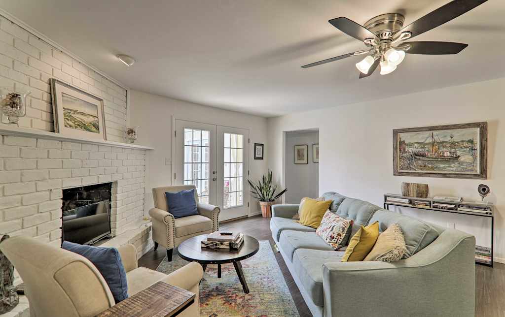 Updated Mcallen Townhome W Pool Patio More