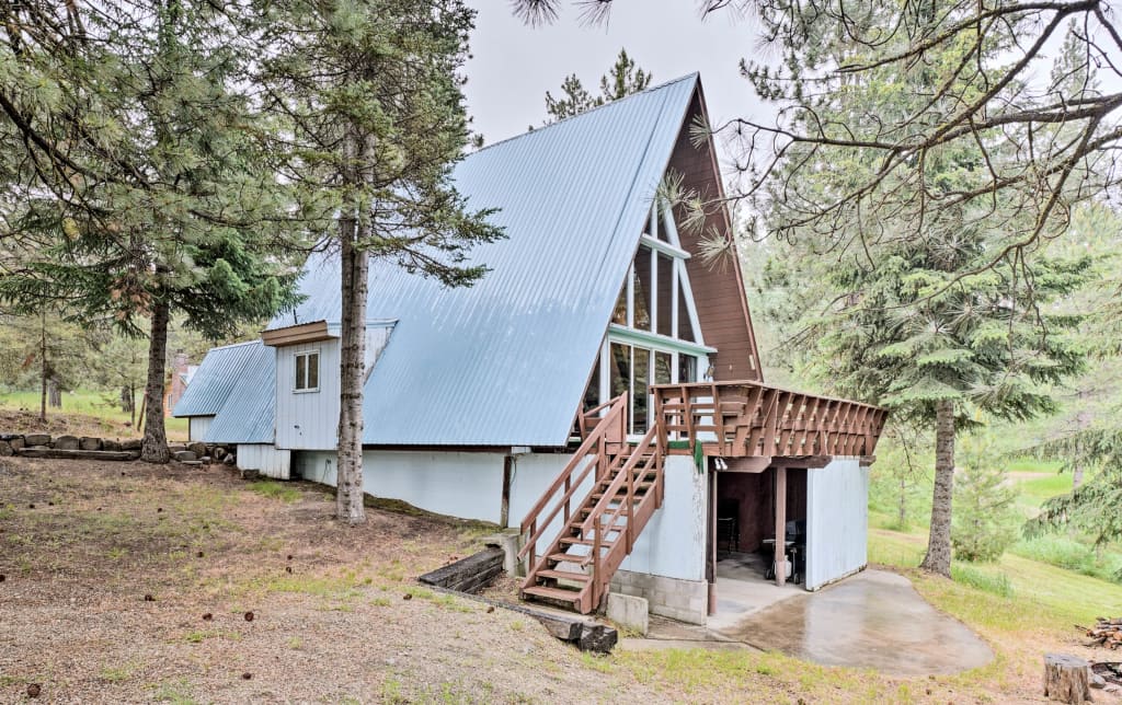 New Updated A Frame Cabin W Lake Cascade Views