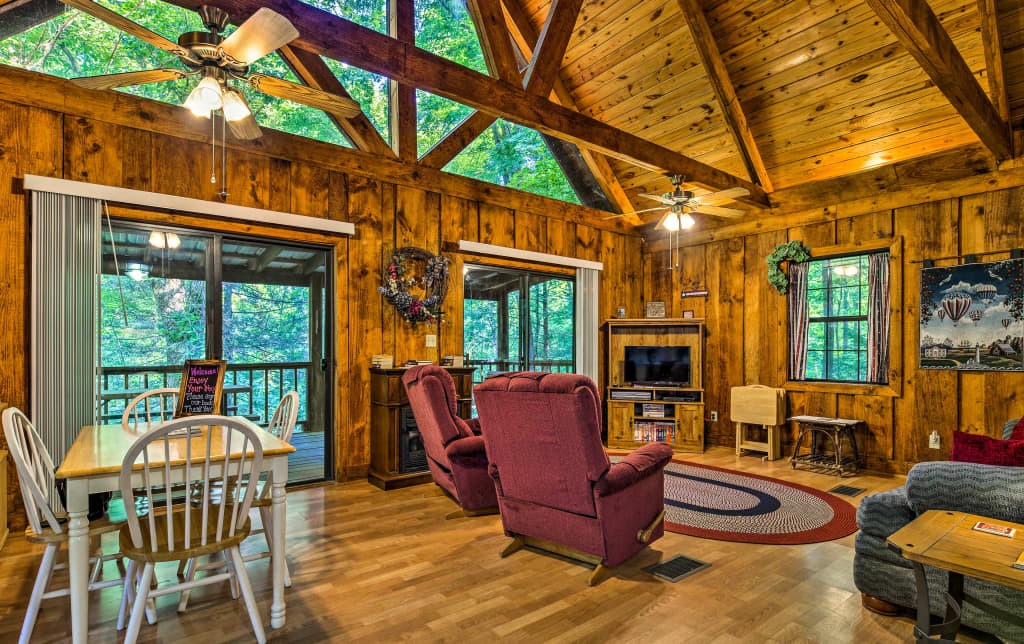 Tellico Plains Cabin Evolve Vacation Rental