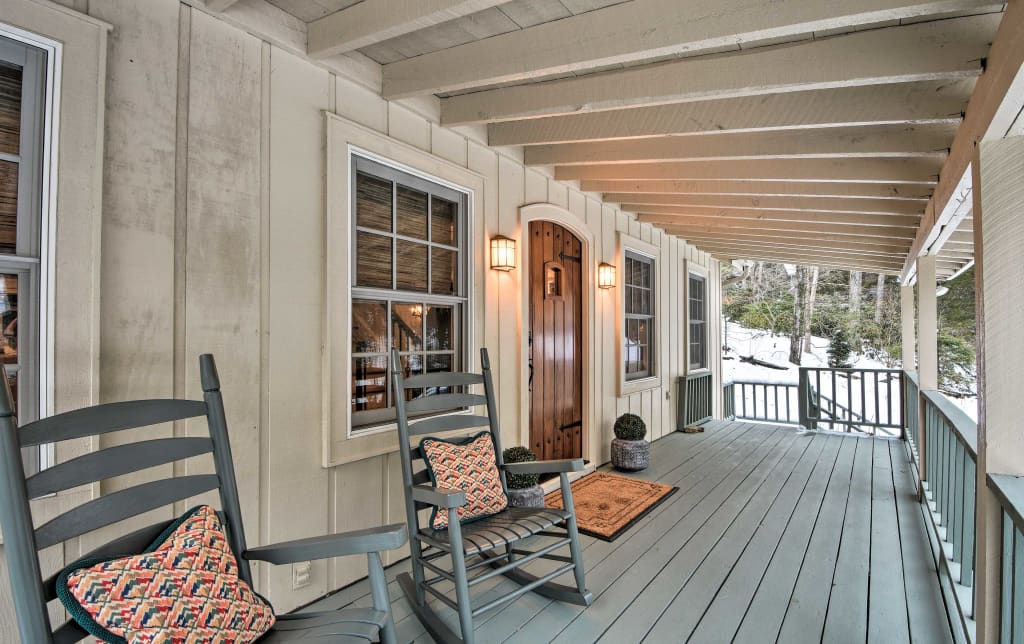 Mirror Lake Cottage W Private Deck Waterfall