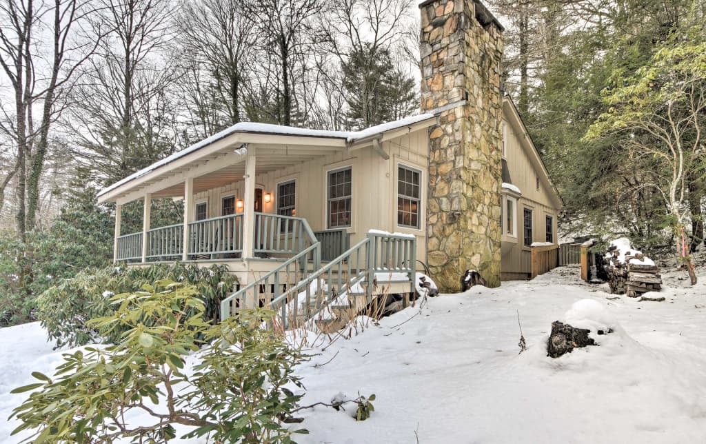 Mirror Lake Cottage W Private Deck Waterfall