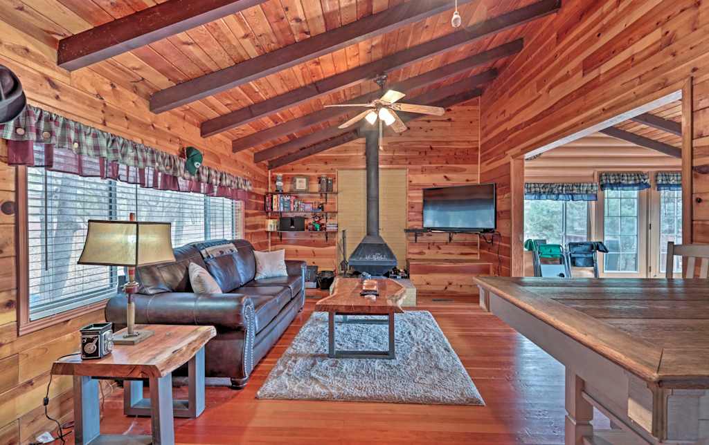 Lakeside Cabin W Deck 5 Mins To Rainbow Lake