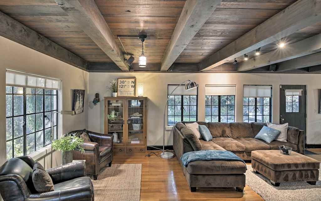 Storybook Cottage W Cedar Hot Tub 2 Mi To Midtown