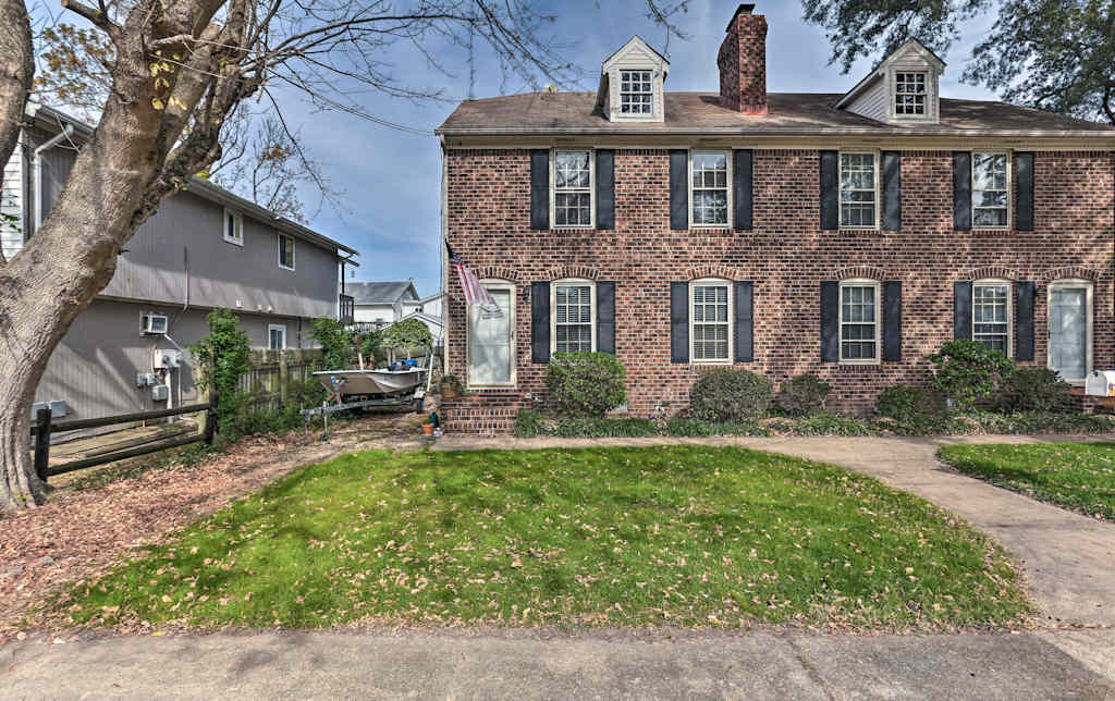 New Virginia Beach House On Lake 1 Blk To Coast