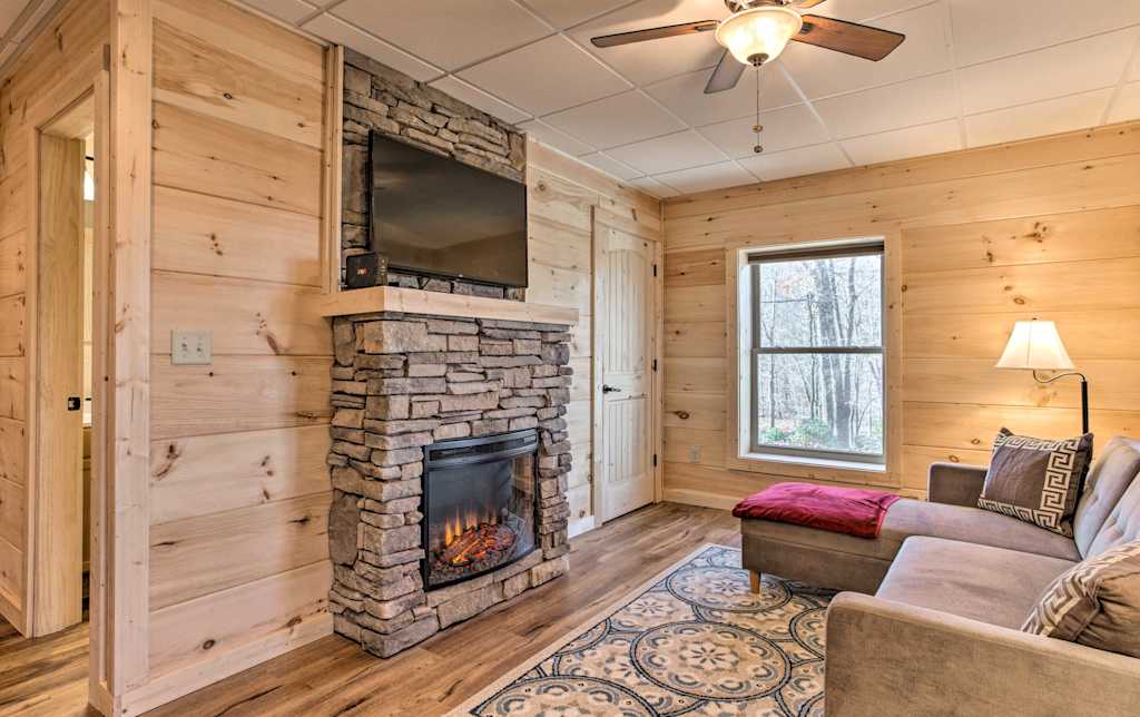 Secluded Cabin W Mtn Views 9 Mi To Chimney Rock