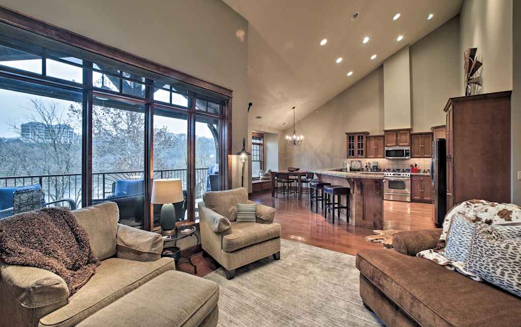 Condo W Pool Hot Tub 3 Mi To Downtown Branson