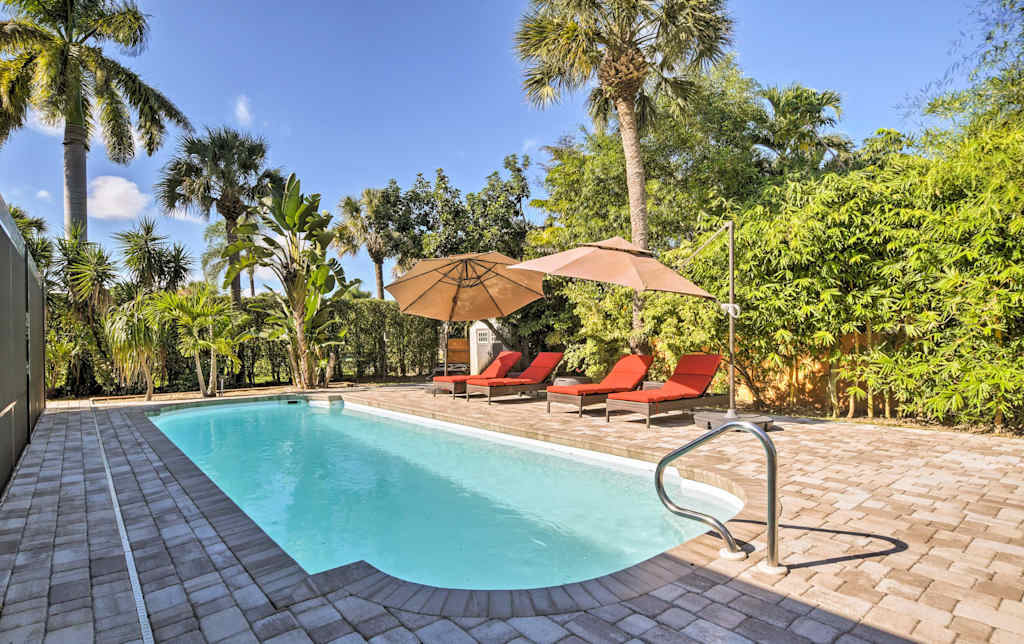Naples Home Outdoor Kitchen Private Pool