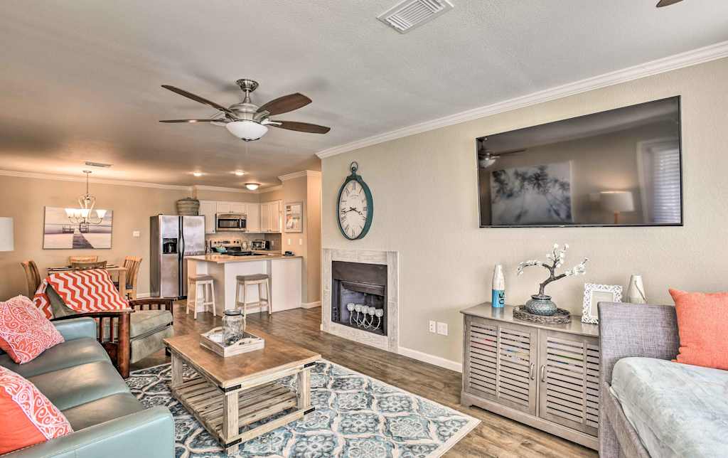 Port Aransas Condo W Pool Access Walk To Beach