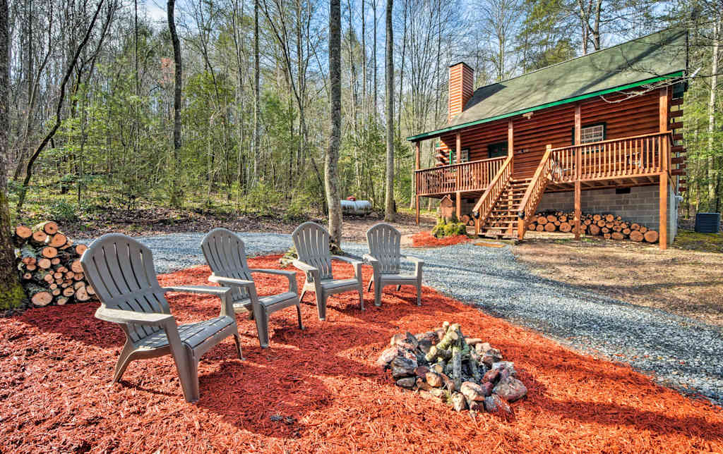 Upscale Epworth Cabin W Deck Near Blue Ridge