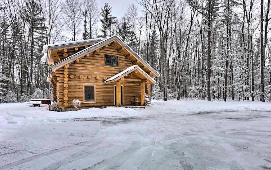 Secluded Cabin Short Drive To Traverse City