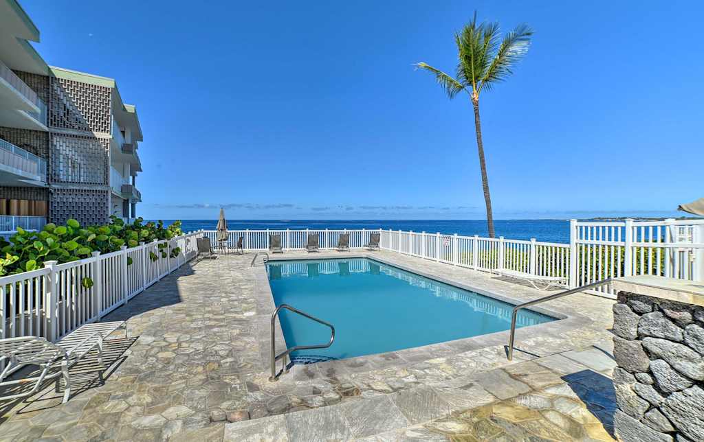 New First Floor Condo W Pool 05 Mi To Beach