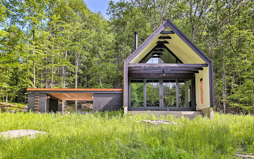 Modern Cabin W Pvt Pond In Upstate New York