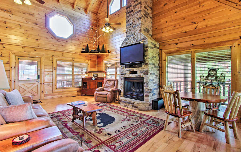 Cabin W Hot Tub Views Mins To Pigeon Forge Pkwy