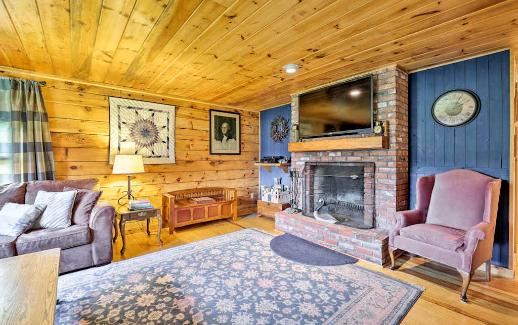 Jacksonville Cabin W Wraparound Deck Views