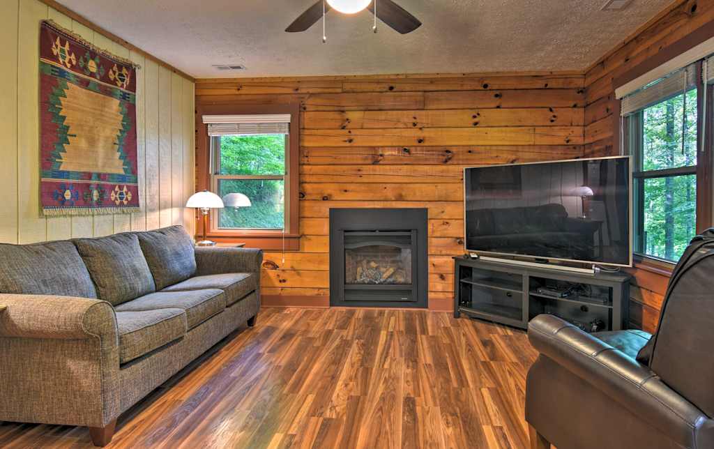 Clyde Cabin W Porch Mins To Smoky Mountains