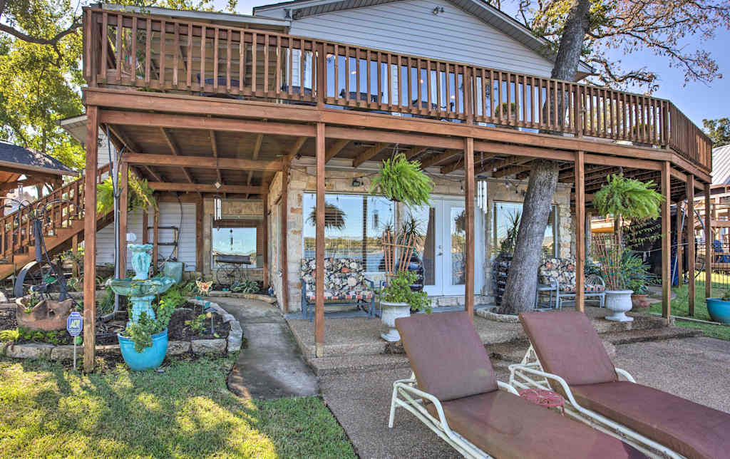 New Waterfront Home W Dock Fire Pit Patio