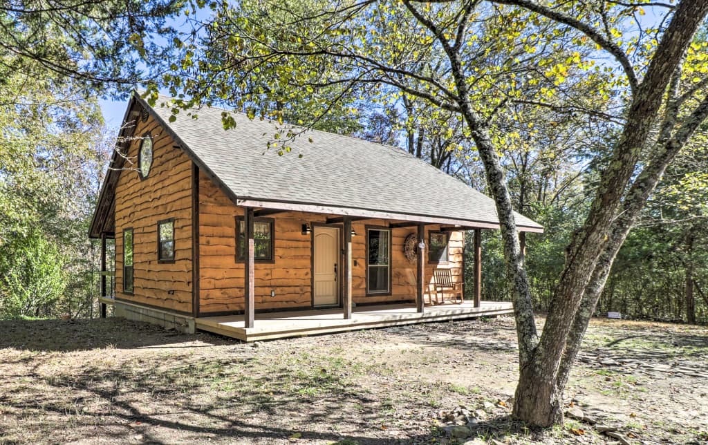 New Secluded Cabin W Deck In Broken Bow Lake Area